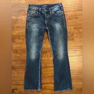 Silver Suki Straight Jeans Pants 27 X 32 (6) Distressed Stretch Zippers